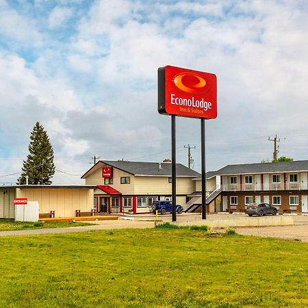 Econo Lodge Inn & Suites Pincher Creek Esterno foto